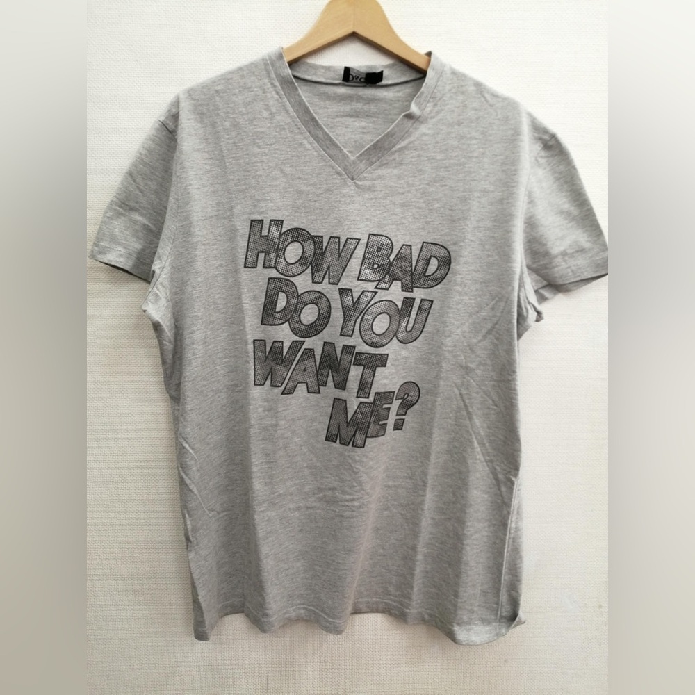 D&G Light Gray Graphic V-Neck Tee